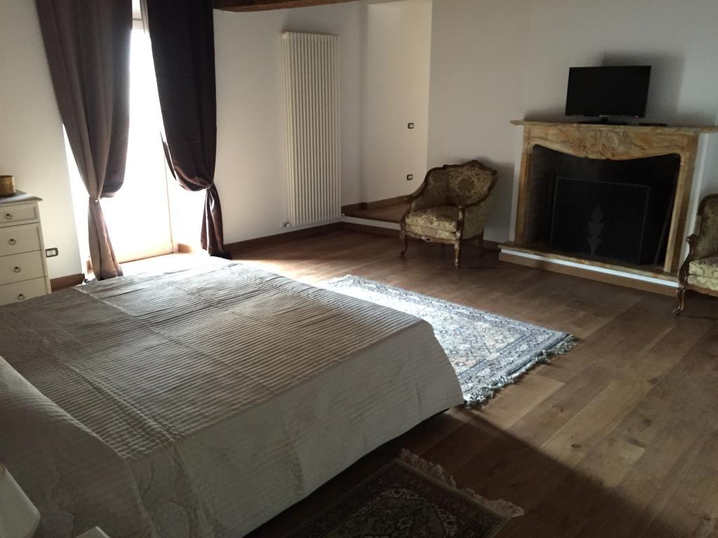 La Residenza Piacentina Bed & Breakfast Vigolzone Стая снимка