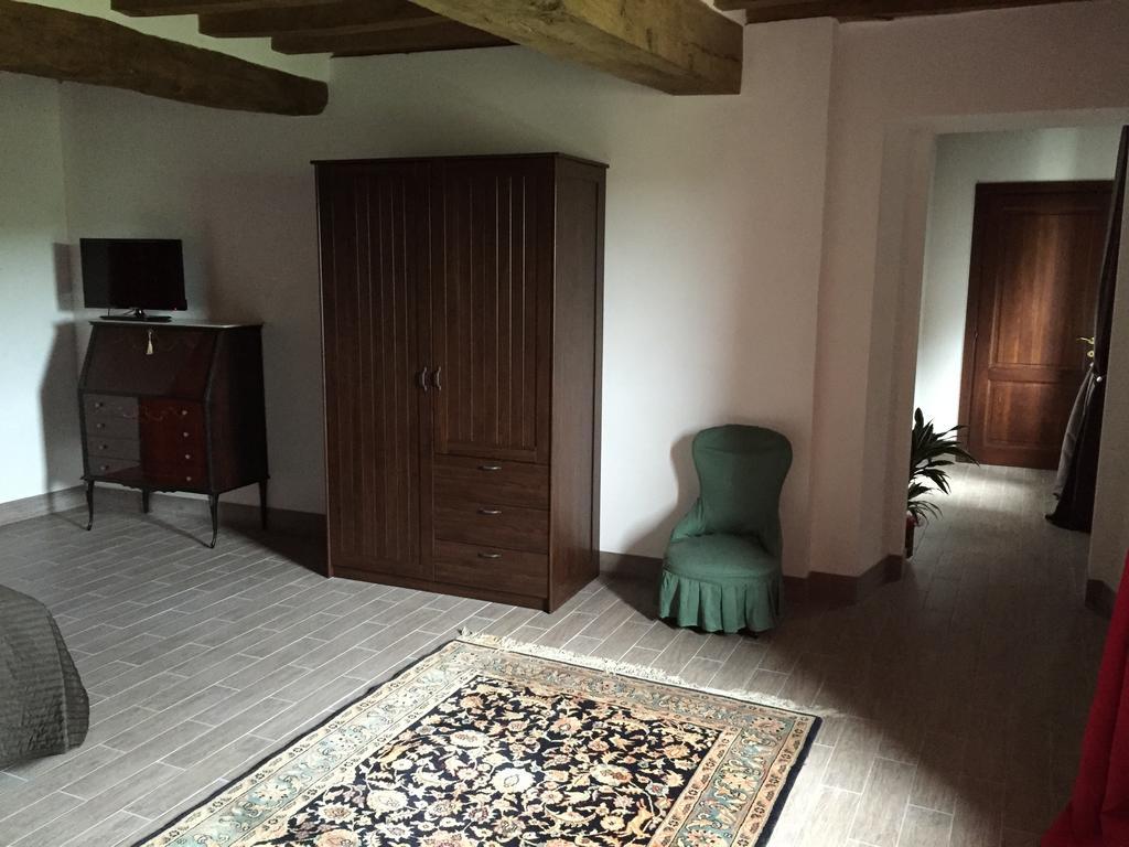 La Residenza Piacentina Bed & Breakfast Vigolzone Стая снимка